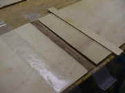 glue 1.jpg (38887 bytes)